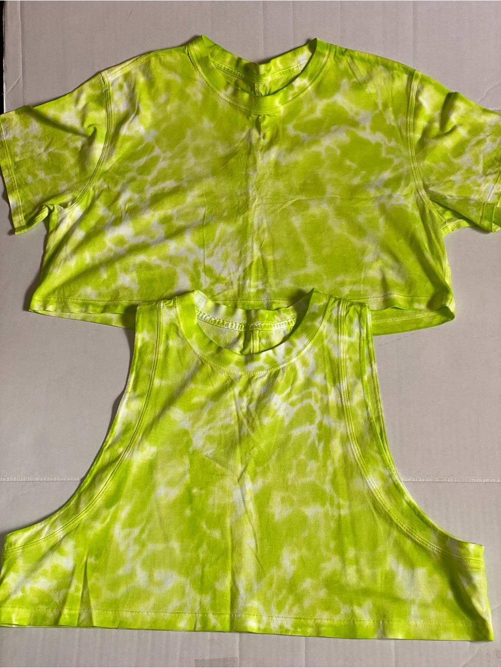 Lululemon Neon Yellow Tie-Dye Crop Tops bundle Sz 8